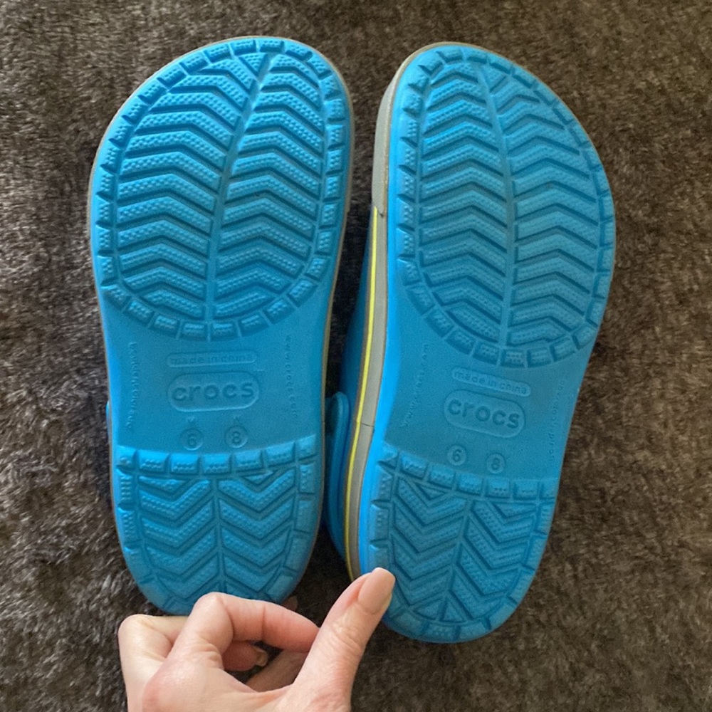 Crocs - Picture 2 of 4